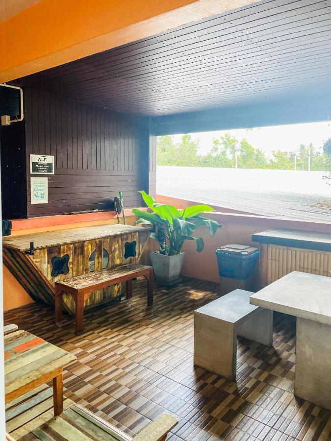 טונגסלה Phangan Barsay Hostel מראה חיצוני תמונה